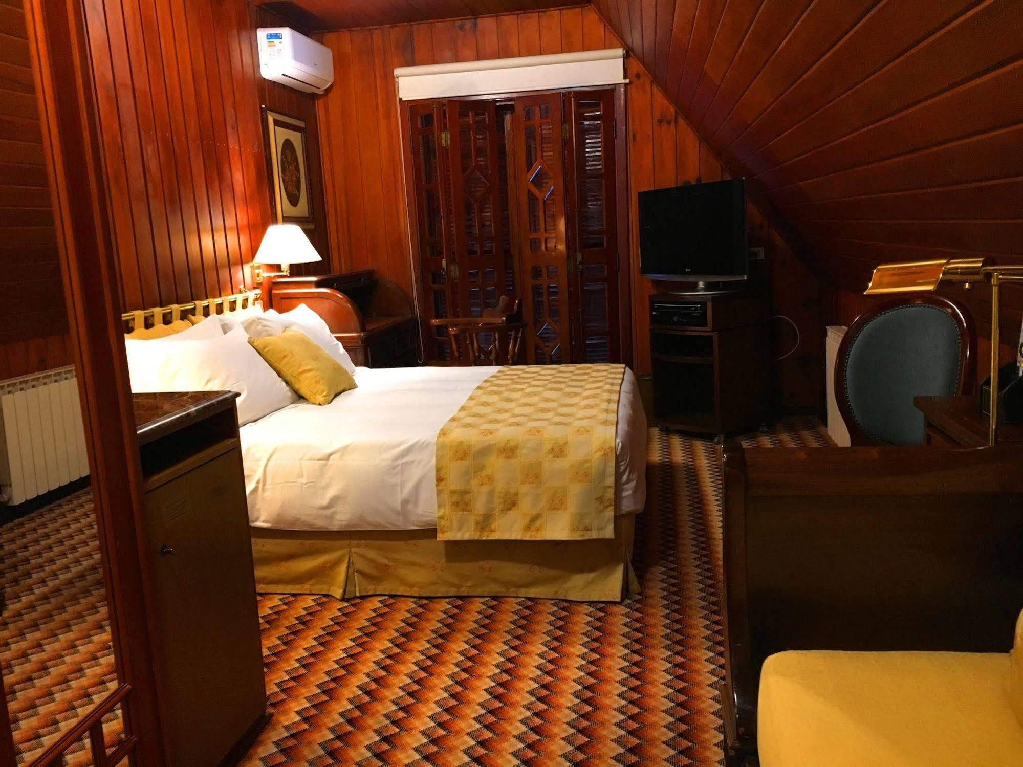 Hotel Frontenac Campos do Jordão Екстериор снимка