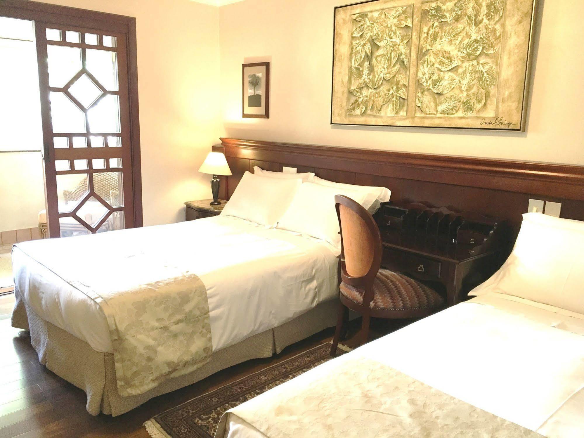 Hotel Frontenac Campos do Jordão Екстериор снимка