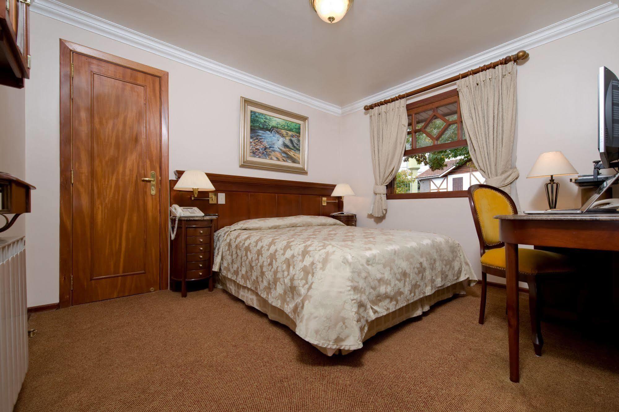 Hotel Frontenac Campos do Jordão Екстериор снимка